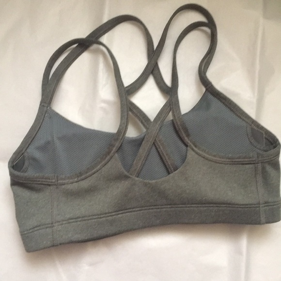 Nike Favourites Bra - Picture 2 of 3